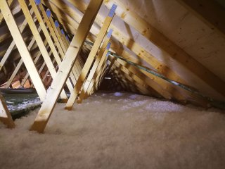 Kontaktbau - Fújható szigetelés - tetőtér szigetelés